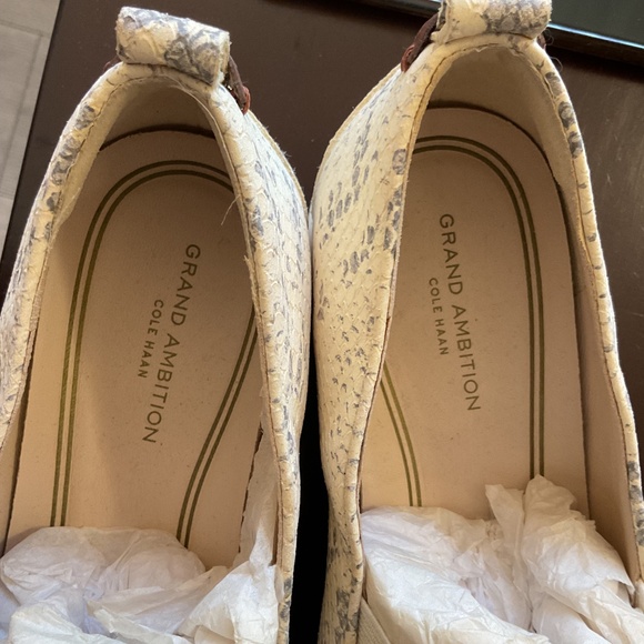 Cole Haas (Grand Ambition) women’s walking shoes - Picture 5 of 5